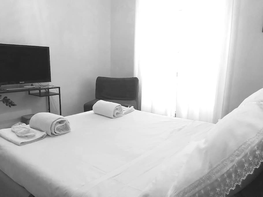 Appartamento Al Colosseo Rome Bagian luar foto