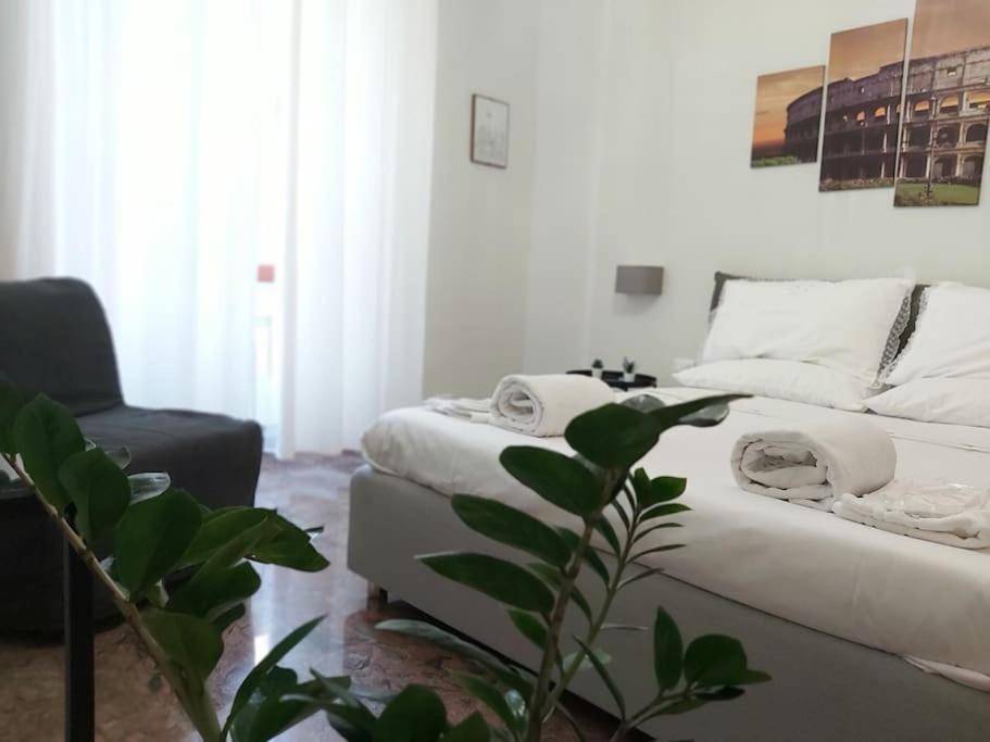 Appartamento Al Colosseo Rome Bagian luar foto