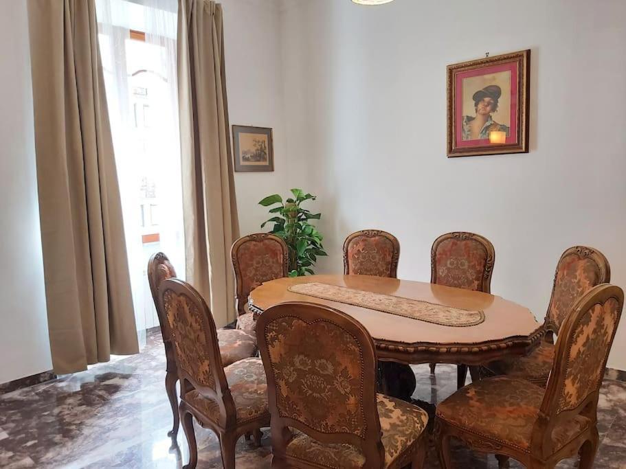 Appartamento Al Colosseo Rome Bagian luar foto